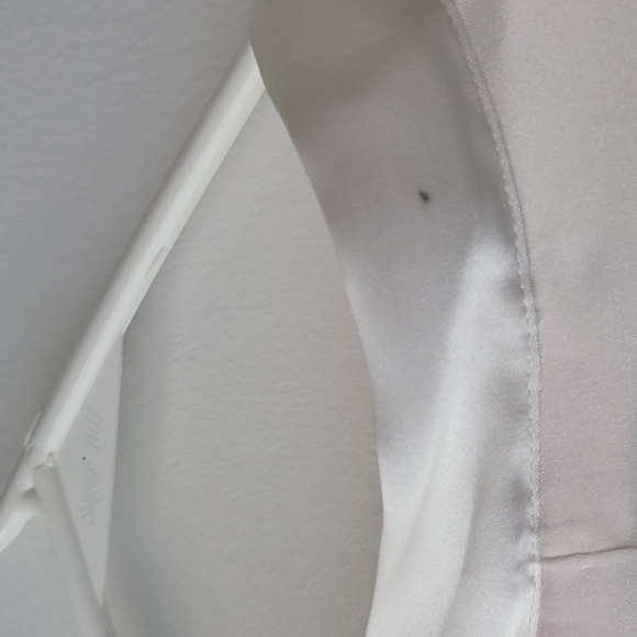 Victoria's Secret Satin Robe Size Large - Picture 3 of 6